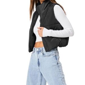 Trendy Queen NWT Black Quilted Puffer Vest Outerwear Full Zipper Size M
